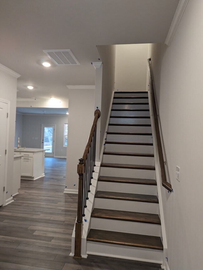 Building Photo - 1838 Porch Swing Way