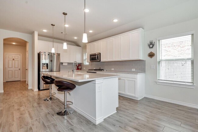 Building Photo - 6915 Twilight Elm Trace