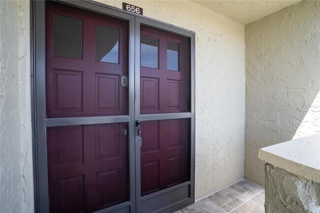 Building Photo - 656 Windrush Bay Dr