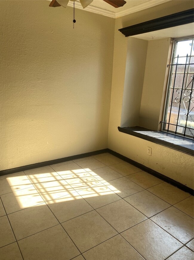 Building Photo - 15335 Buckle Ln