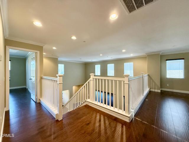 Building Photo - 187 Seabluff Dr