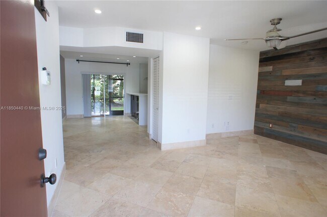 Building Photo - 8401 SW 107th Ave