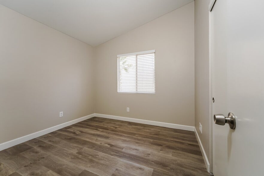 Building Photo - 3639 Covewick Dr