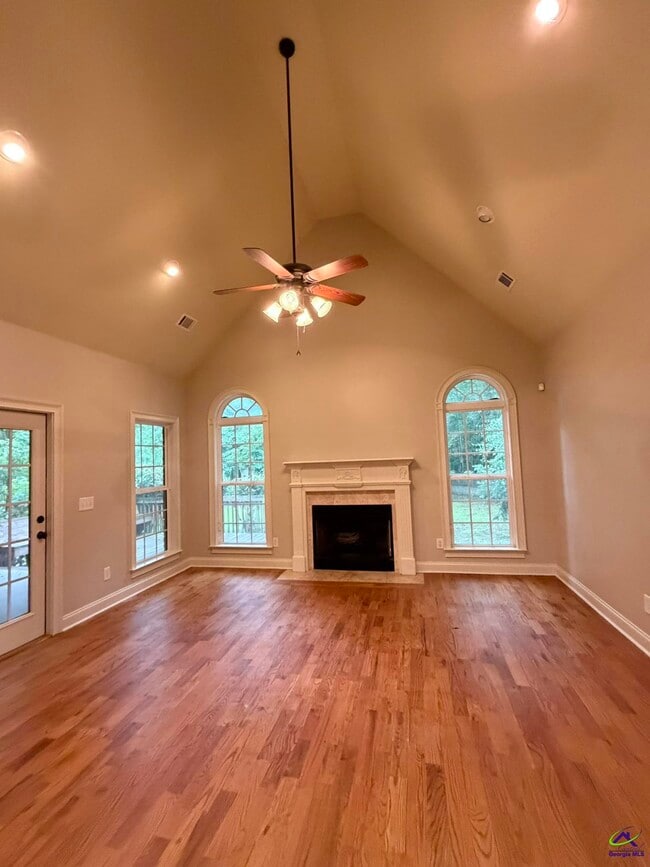 Building Photo - 254 Southfield Ct
