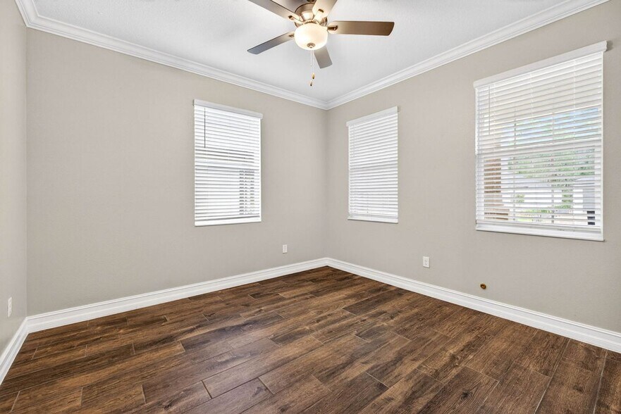 Building Photo - 19462 Forest Garden Ct
