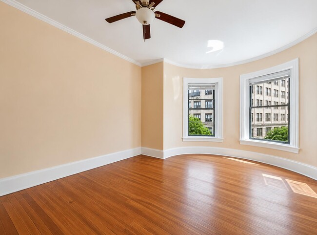 Building Photo - 1091 Boylston St