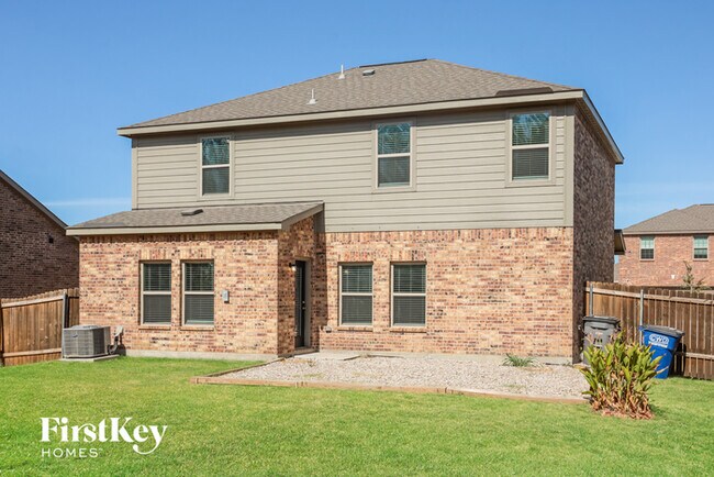 Building Photo - 1505 Kim Loan Dr