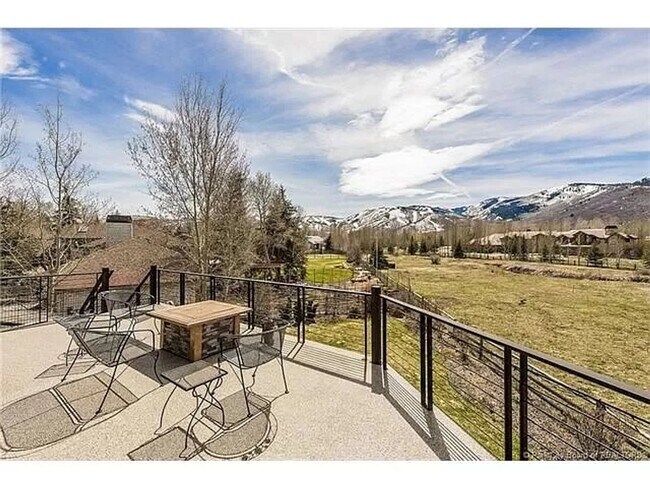 Building Photo - 2881 Hackney Ct
