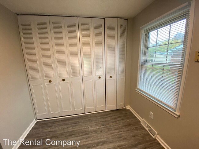 Building Photo - 2 br, 1 bath House - 581 Eureka Springs Drive