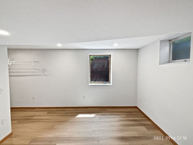 Building Photo - 5801 W 99th St