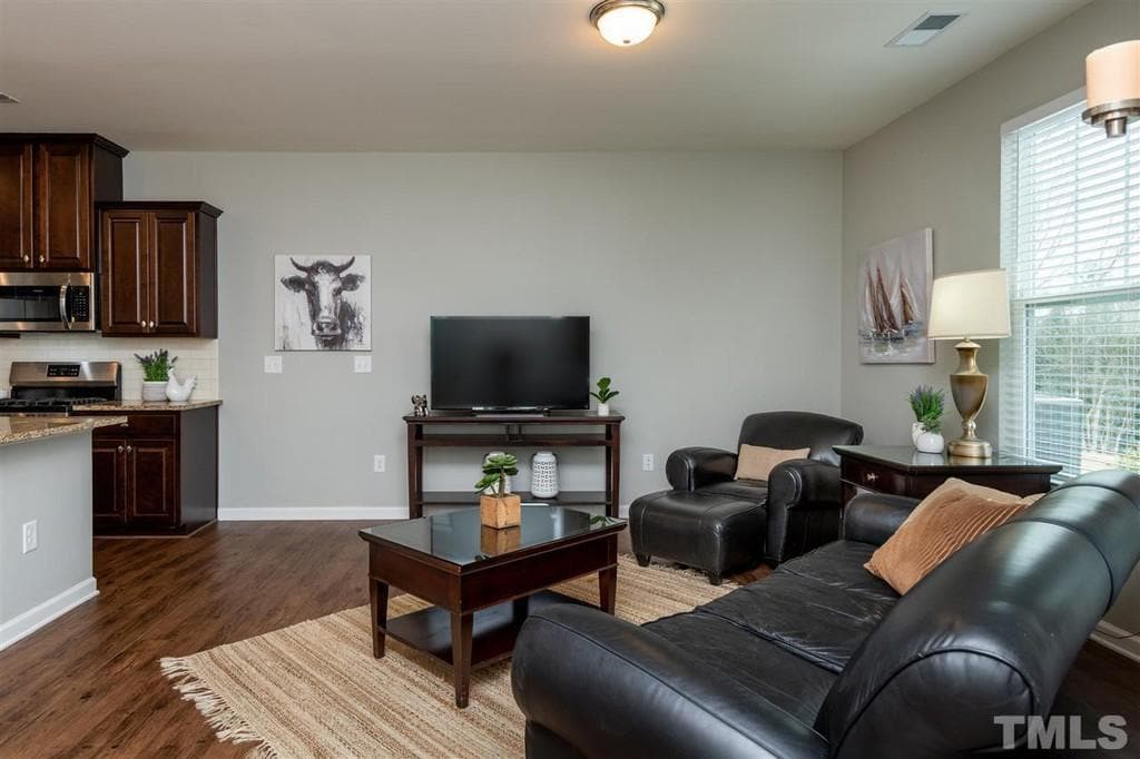 Building Photo - 1117 Neighborly Way