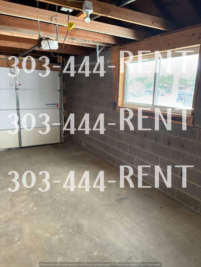 Building Photo - Welcome to this stunning 3-bedroom, 2-bath...