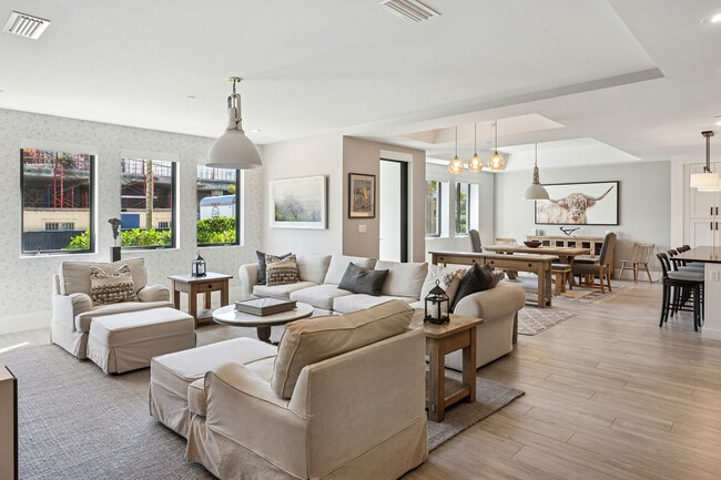 Building Photo - 1135 3rd Ave S