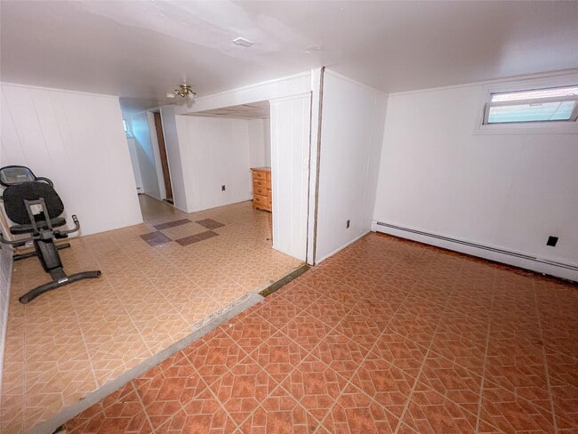 Building Photo - 109 L St