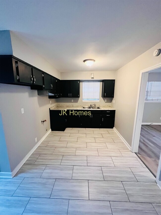 Building Photo - Newly Renovated Home For Rent!