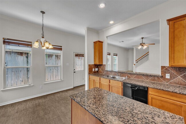 Building Photo - 2614 Shady Acres Ct