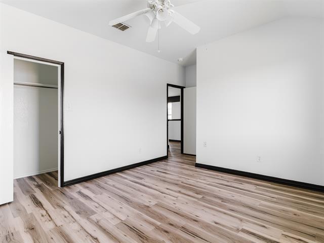 Building Photo - 1733 Elm St