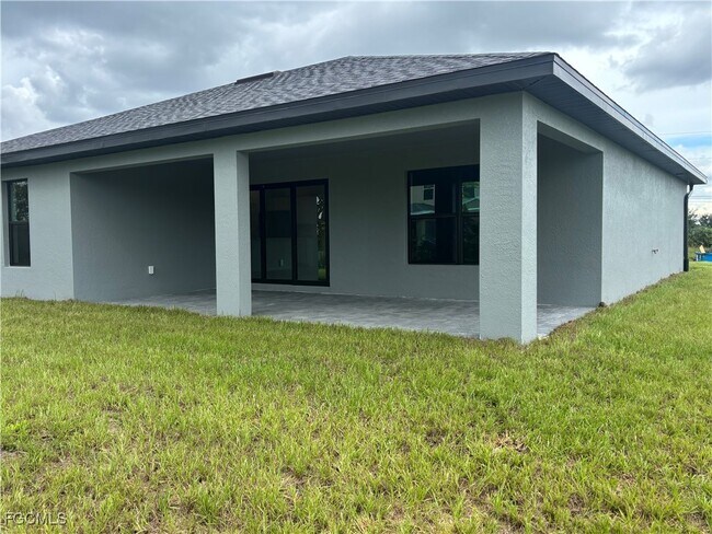 Building Photo - 226 NW 19th Pl
