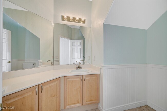 Building Photo - 57 Voltaire Ave