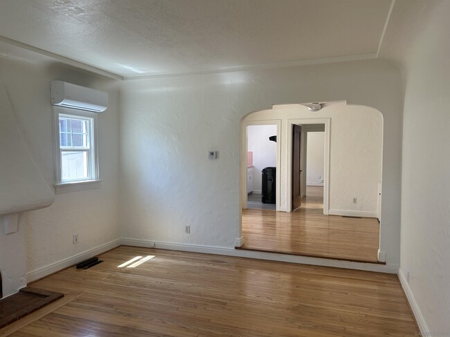 Building Photo - 4734 Biona Dr