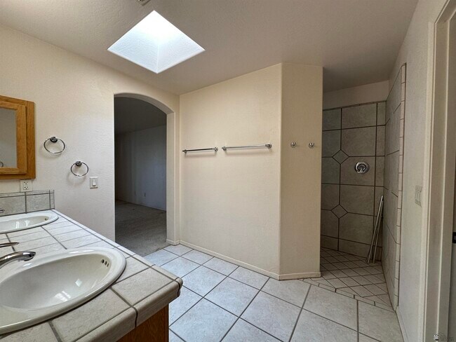 Building Photo - 4722 W 28th Pl