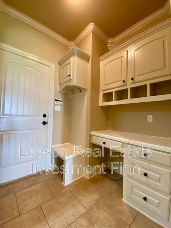 Building Photo - 344 Antietam Dr