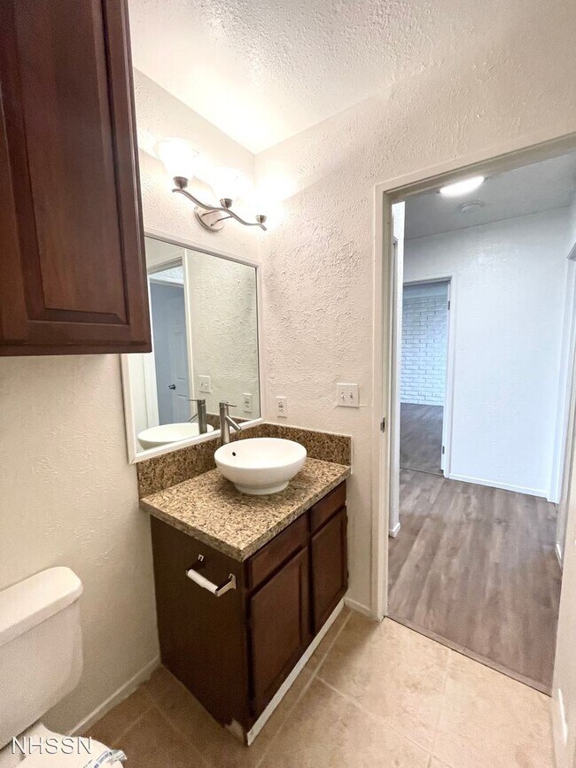 Building Photo - 3 br, 2 bath House - 3033 Saint George Str...