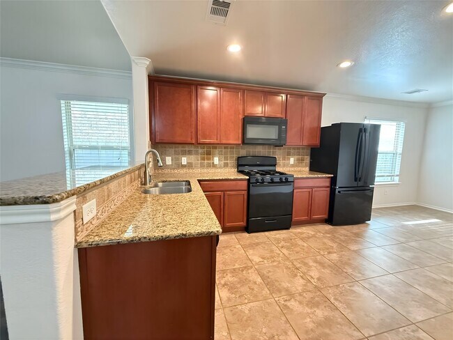 Building Photo - 17131 Falcons Nest Landing Dr