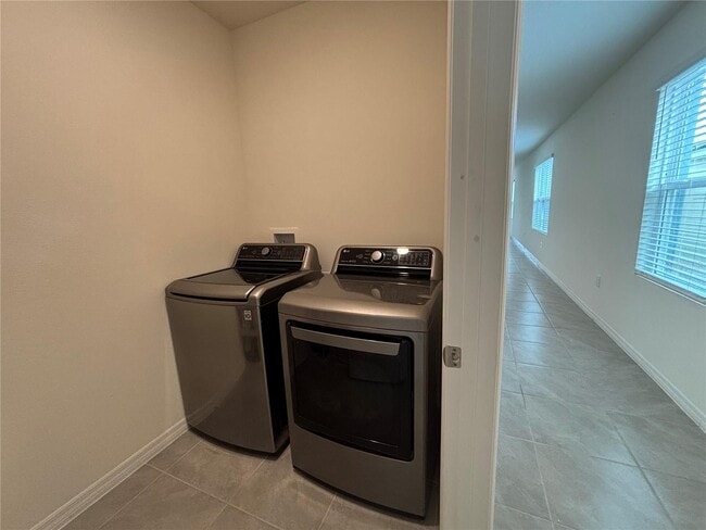 Building Photo - 1456 Cumberland Ave