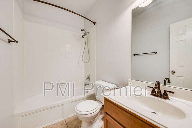 Building Photo - 4005 Ringdove Way