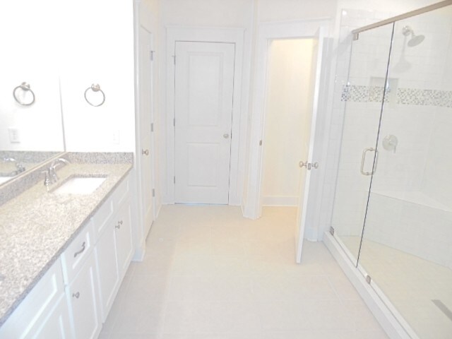 Building Photo - 1076 Adams Haven Bend