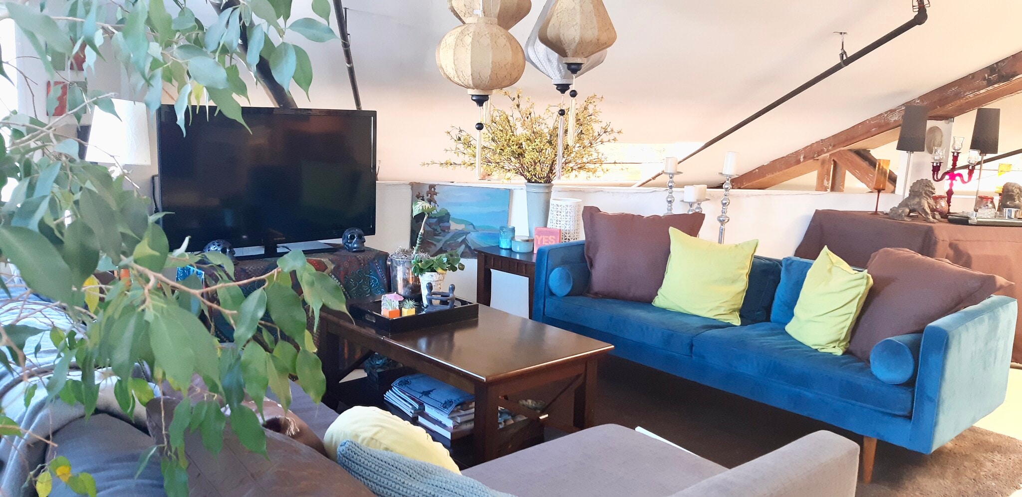 Living Room - 2934 Ford St