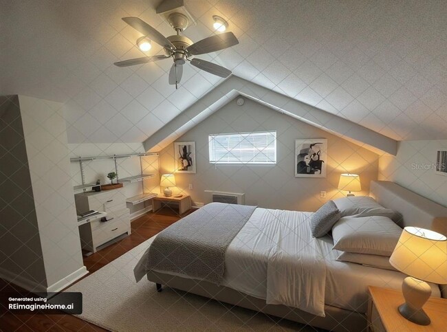 Building Photo - 2113 W North B St