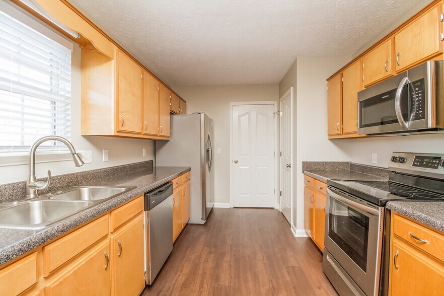 Building Photo - 7835 Rainey Dr