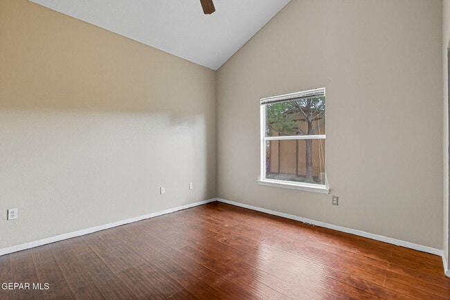 Building Photo - 14336 Puentecillas Dr