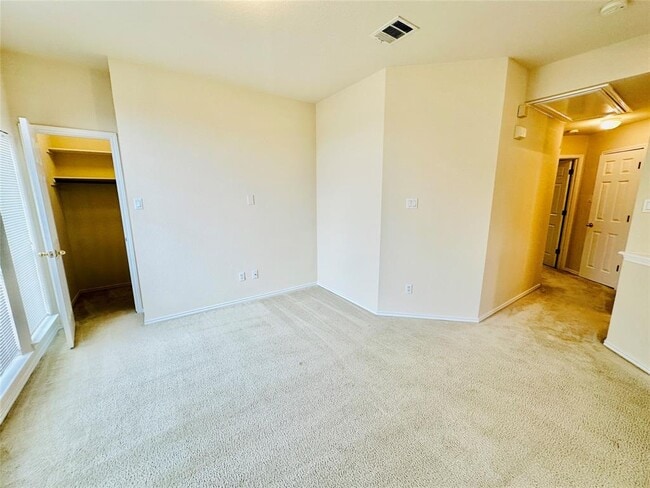 Building Photo - 16216 Castletroy Dr