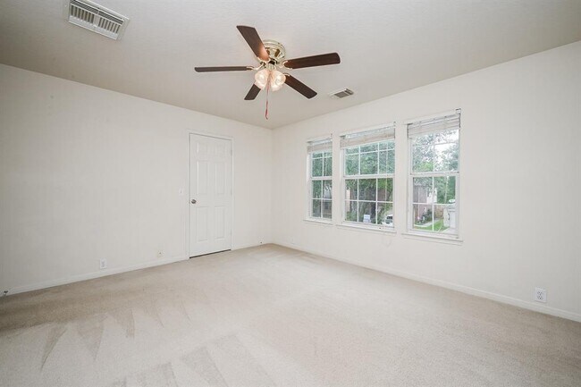 Building Photo - 20015 Cypresswood Springs