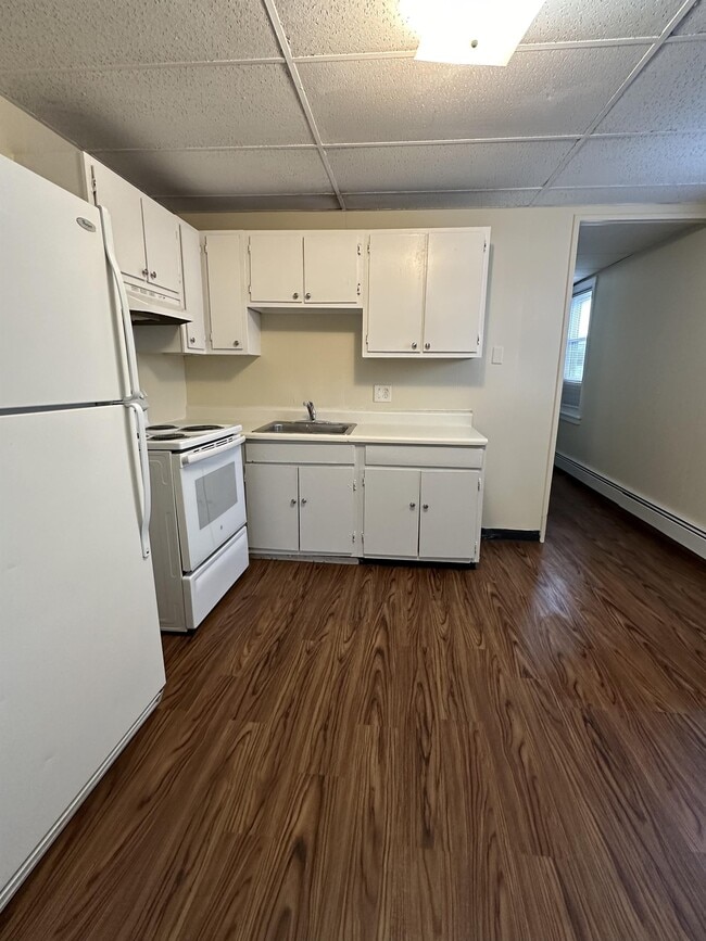 2042 Main St 2042 Main St Palmer MA 01080 Apartment Finder