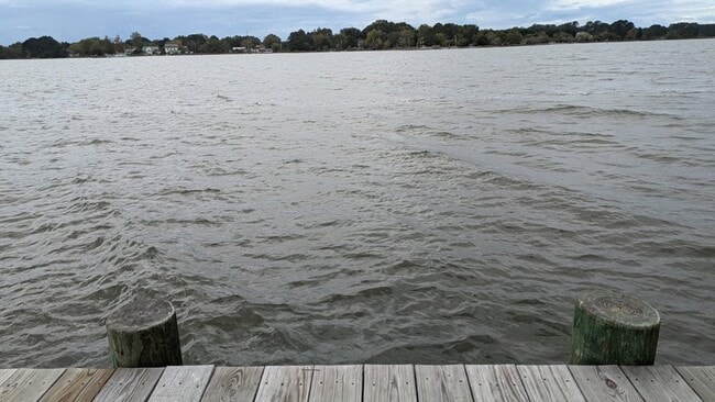 Building Photo - 14323 Sunset Ln