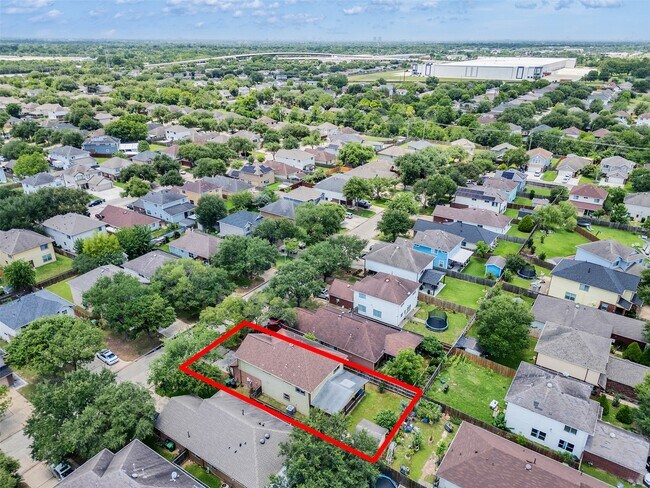 Building Photo - 13119 Lindenloch Ln