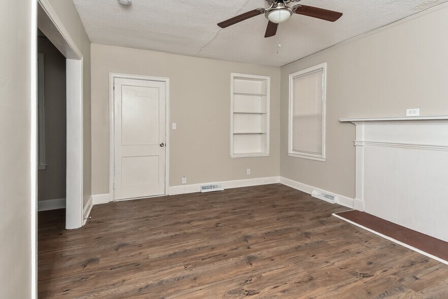 Building Photo - 3028 Richfield Dr