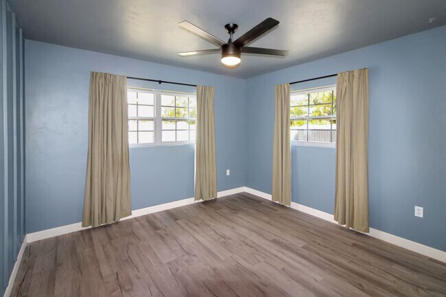 Building Photo - East Gate Annual Home for Rent