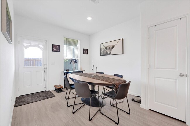Building Photo - 23823 Escardilla Dr