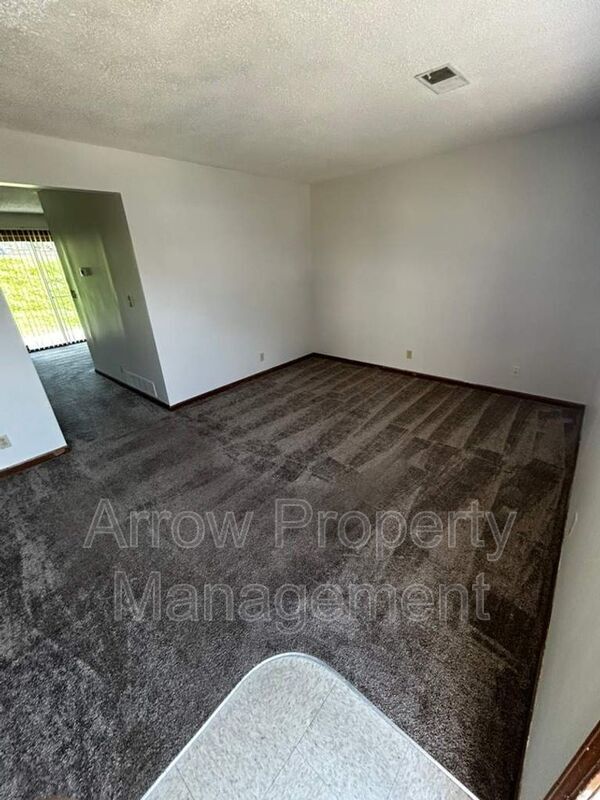 Building Photo - 1304 S Jackson St