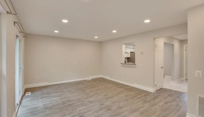 Building Photo - 14836 Hancock Ct