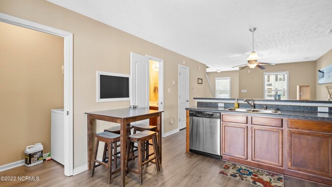 Building Photo - 307 Glen Cannon Drive