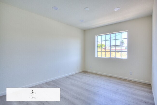 Building Photo - Welcome to this beautifully renovated home...