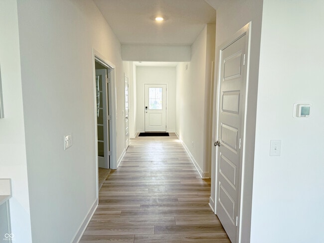 Building Photo - 769 Felix Dr