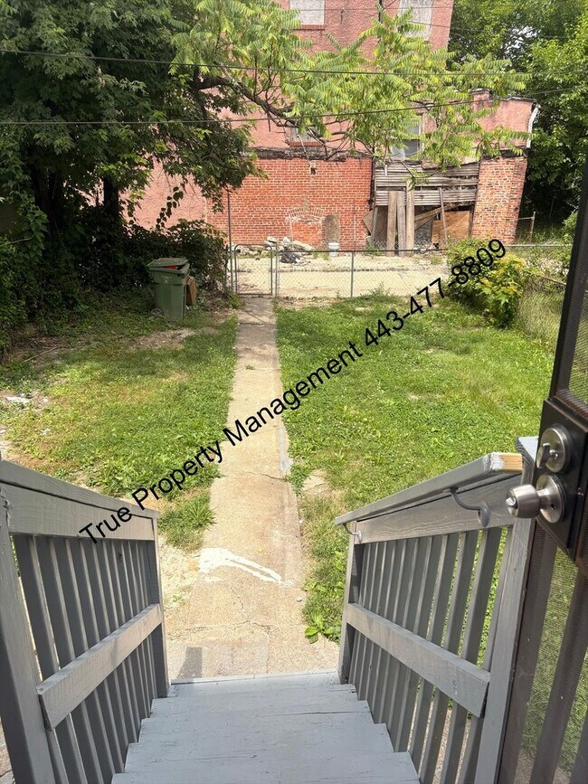 Building Photo - 3516 Spaulding Ave