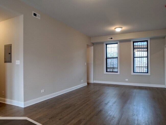 Building Photo - 3405 W Fullerton Ave